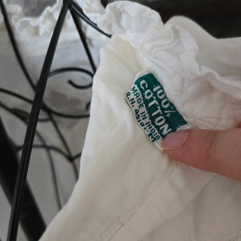 90's Antique Keyhole Blouse - Picture 10 of 16